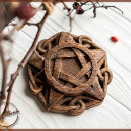 Candle Holder, Candlestick, Celtic, Home Altar, Pentagram, Wicca, Druid, Witches, Gaelic, Handmade - thumbnail 2