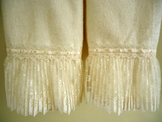 Ivory Velour Fingertip Towels - 2 4 1/2 Pleaded Organza Lace Ruffle - image 1