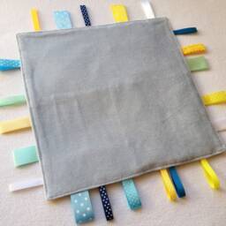 Sensory Fabric Activity Board Travel Busy Blanket Toy - thumbnail 4