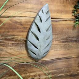 stone Garden Detailed Leaf Plaque Hanging Concrete Gift Ornament - thumbnail 3