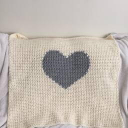 Crochet Heart Baby Blanket For Nursery - thumbnail 3