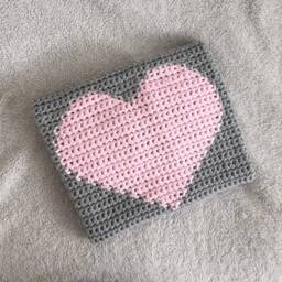 Crochet Heart Baby Blanket For Nursery - thumbnail 4