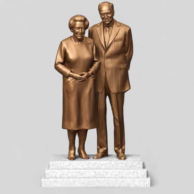 Queen Elizabeth Ii & Prince Philip At Buckingham Palace Statue