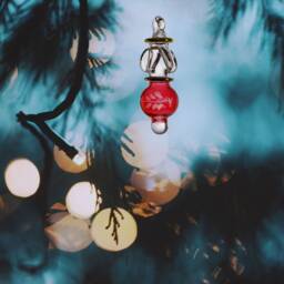Handcrafted Red Blown Glass Christmas Ornament - 14K Gold Accents - thumbnail 3
