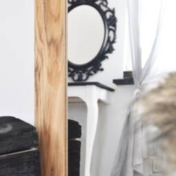 Mirror in Natural Wooden Frame Made Of Solid Wood - Beautiful Oak To Hang On The Wall. Hanging Classic Wall Decoration For Living Room - thumbnail 2