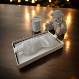 Mulberry Silk Sleep Set Pillowcase, Eye Mask & Scrunchie Gift Box - thumbnail 3