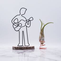 Personalized Guitar Player Wire Sculpture, Aluminum Desk Decor - thumbnail 2