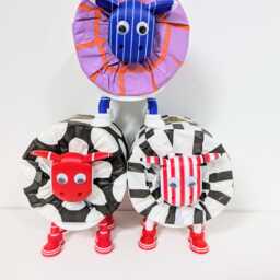 stoke City Sheep Toilet Roll Holder - Funny Football Gift For Him Or Her, Quirky Bathroom Decor Novelty Potters Soccer Fan Present - thumbnail 2