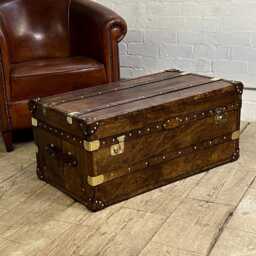 Captains English Leather Coffee Table Travel Trunk Home Decor Furnishing - thumbnail 1