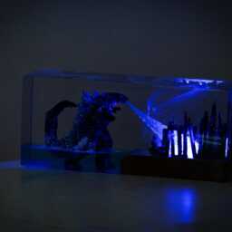 Premium Kai.ju Titan Giant Monster Resin Lamp - Handmade Cityscape Diorama Light Inspired By Legendary Monsters - thumbnail 3