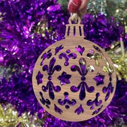 Wooden Pretty Christmas Bauble Tree Decoration - Xmas Ornament in Oak, Walnut Cherry Wood -Or- Silver, Gold, Red, Green Glitter - thumbnail 2