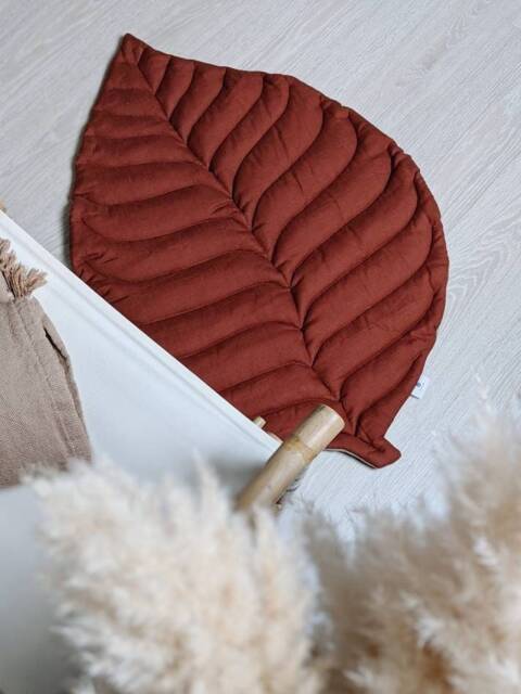 Leaf Play Mat From Natural Linen - Different Colors - image 1