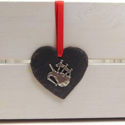 Bagpipes Design Natural Slate Heart Hanging Ornament - Christmas Gift For Her Scottish Wedding Mum - thumbnail 4