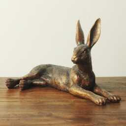 Lying Hare Ornament - Antique Brass Finish, Resin Wildlife Decor - thumbnail 2