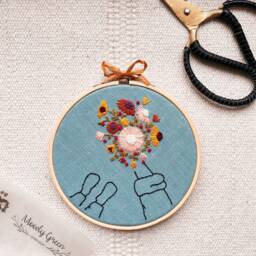 Flower Bouquet Hand Embroidery Hoop/Modern Needlework Wall Art - thumbnail 2