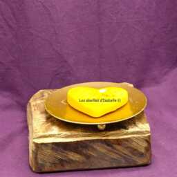 "Pure Beeswax Candle ""Friendship Heart" - thumbnail 3