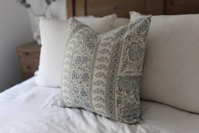 Floral Print Cotton Cushion Blue English Country Throw Pillow 50x50cm - image 1