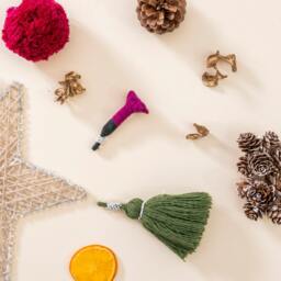 Kusikay Kit 2, Handmade Peruvian Wool Christmas Ornaments Kit Fair Trade Decor - thumbnail 2