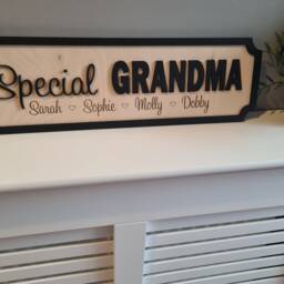 Special Grandparent - Street Sign 3D Look Personalised Wall Mount New Style Decor Gift Upto 12 Names Laser Cut Home - thumbnail 2
