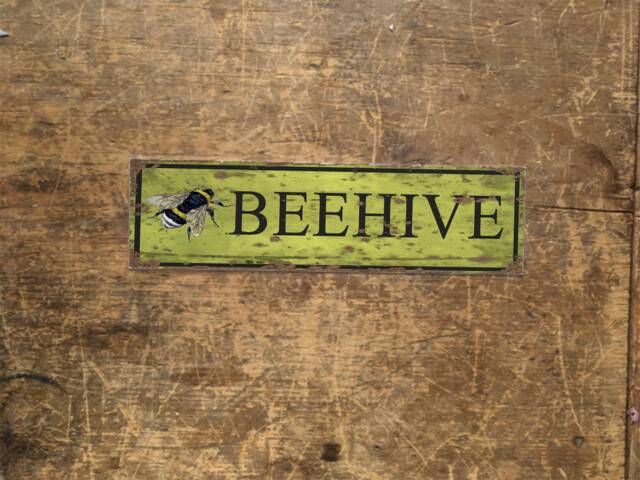 Beehive Door Sign Enamel Metal Tin Sign Wall Plaque