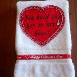 Appliqued Valentine's Day Hand Towel Heart & Key Decor - thumbnail 4