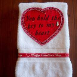 Appliqued Valentine's Day Hand Towel Heart & Key Decor - thumbnail 2