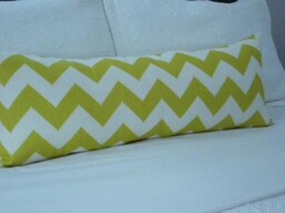 KravetLinden-Johnathon Alder - LimitlessBoth Sides- Decorative Designer Cover Chartreuse /Ivory Throw/Lumbar Pillows - thumbnail 4