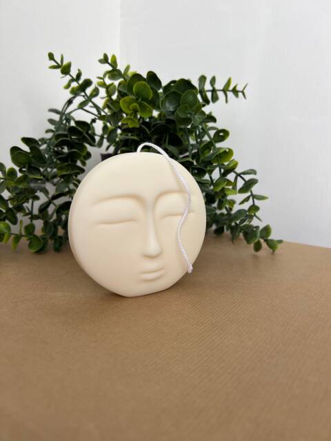 Hand Poured Moon Face Soy Candle - image 1