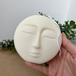 Hand Poured Moon Face Soy Candle - thumbnail 4
