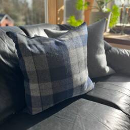 "Blue Black & Gray Plaid Wool Pillow Cover Exposed Zipper-Leather Pull 24"" 20"" 22"" 14x24" - thumbnail 3