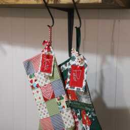 Handmade Metal Scroll Christmas Shelf Stocking Hanger - thumbnail 2