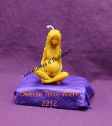 Candle in Pure Beeswax - Goddess Mother Earth - thumbnail 1