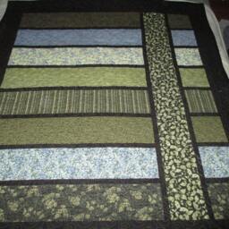 Modern Throw Quilt in Blacks & Greens - thumbnail 2