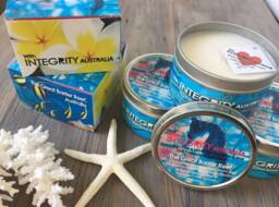 Great Barrier Reef - Jasmine & Honeysuckle Scent- Soy Wax Candle in 8Oz Decorative Tin - thumbnail 1