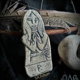 Eir Statue Handmade Norse/Viking Goddess - thumbnail 2