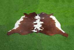 Genuine Brown & White Brazillian Cowhide Rugs - Exotic Hair-On Floor Area Exclusive For Home Decor - thumbnail 1