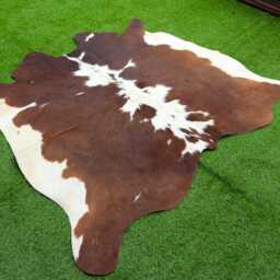 Genuine Brown & White Brazillian Cowhide Rugs - Exotic Hair-On Floor Area Exclusive For Home Decor - thumbnail 3