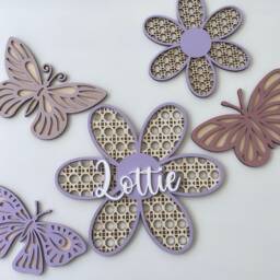 Wooden Rattan Effect Wall Daisy With Personalisation - Nursery Decor Kids Bedroom - thumbnail 3