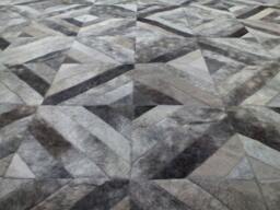 Cowhide Patchwork Rug Raw Leather Argentina - Free Shipping Model Rombo, 8' X 11' Mix Of Medium & Dark Grey Handmade - thumbnail 1