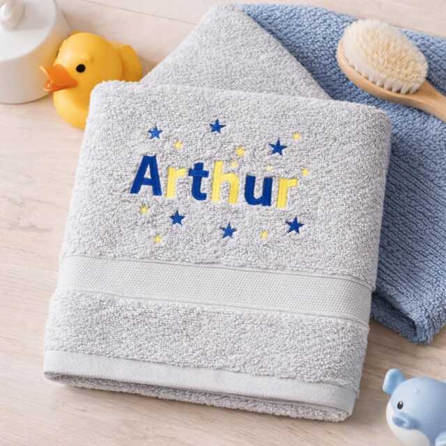 Personalised Name & Stars Towel/Childrens Swimming Towel Hand Bath Sheet Time Gift New Baby - image 1