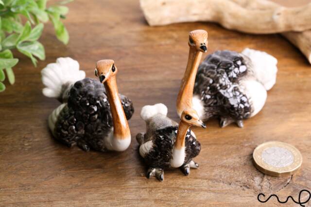 Ceramic Hand-Painted Ostrich Family Birds Ornament Figurine in Gloss Pottery Collectable Gift - image 1