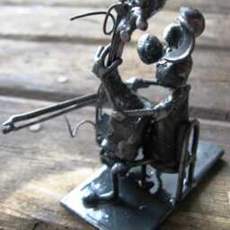 Cello Playing Mouse Sculpture - thumbnail 3