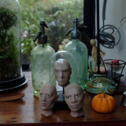 Head Under Glass, Made Of Silicone, Decorative, Cabinet Curiosities & Unusual, Unique Item - thumbnail 4
