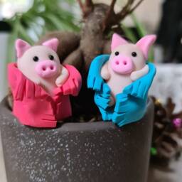 Polymer Clay Pig in Blanket Christmas Ornament, Handmade Tree Decoration - thumbnail 3