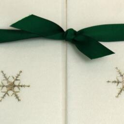 Embossed Snowflake Guest Hand Towels Nature's Linen Christmas Holiday Decor - thumbnail 2
