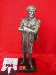 Dr. Who Jon Pertwee Figurine, Third Doctor Statue - Limited Edition - thumbnail 1