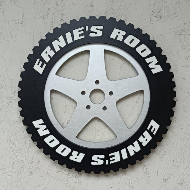 Personalised Garage Sign/Custom Car Tyre Wheel Plaque Handmade Automobilia Hanging Wall Art UK - image 1