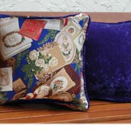 Victorian Christmas Blue Velvet Pillow, Santa Claus Holiday Decor - thumbnail 3