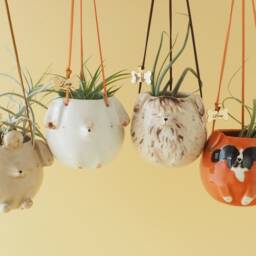 Handcrafted Cat Plant Holder With Golden Tag Engraved Name. Personalized Shaped Hanging Vase in Ceramic. Handmade Italy - thumbnail 4