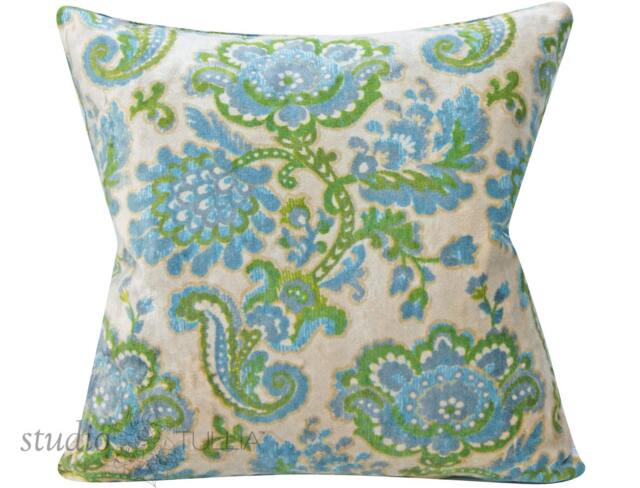 Vintage Floral Velvet Pillow Cover - Mid-Century Botanical, 20x20 - image 1